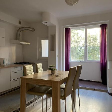 Bucharest Trip Apartment ภายนอก รูปภาพ