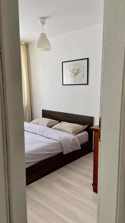 Bucharest Trip Apartment ภายนอก รูปภาพ